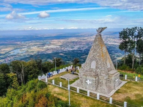 GUČ06